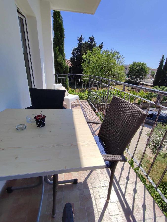Three Lions Apartment Number 2 Пула Екстериор снимка