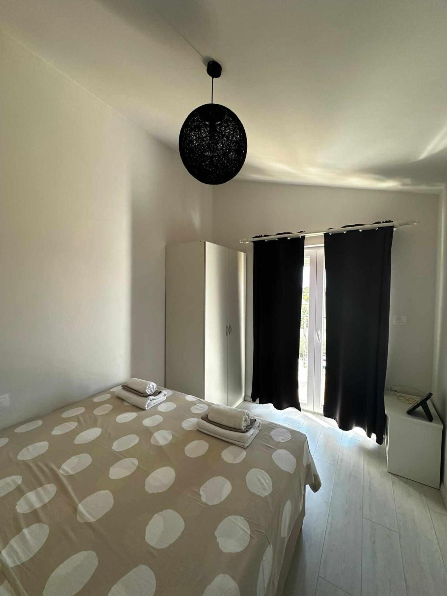 Three Lions Apartment Number 2 Пула Екстериор снимка